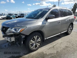 2018 Nissan Pathfinder SV z VIN 5N1DR2MN4JC653483, wystawiony jako Copart lot #48358005 z przebiegiem 82 104 mil mil oraz Szkoda całkowita • Salvage title. Historia ofert i sprzedaży dostępna na DreamBid. Obrazek 1.
