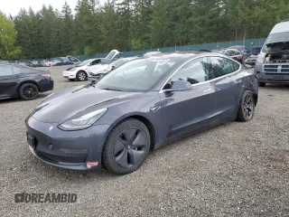 2018 Tesla Model 3 Long Range Battery z VIN 5YJ3E1EB5JF066674, wystawiony jako Copart lot #55833905 z przebiegiem 95 384 mil mil oraz Szkoda całkowita • Salvage title. Historia ofert i sprzedaży dostępna na DreamBid. Obrazek 1.