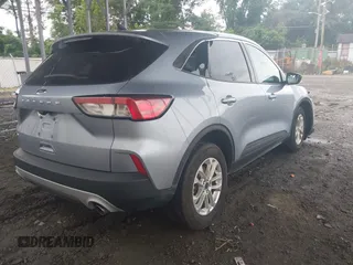 2022 Ford Escape SE with VIN 1FMCU0G66NUB41002, listed as a IAAI auction lot 42616921 with Not provided miles and . Bid and sale history available at DreamBid. Image 4.