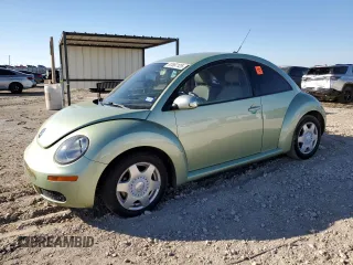 2009 Volkswagen New Beetle Coupe S with VIN 3VWPW31C29M500708, listed as a Copart auction lot 87897125 with 0 mi miles and Salvage Title. Bid and sale history available at carsss.com. Image 1.