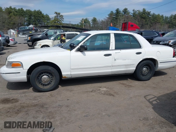 2000 Ford Crown Victoria Police Interceptor z VIN 2FAFP71W6YX169248, wystawiony jako IAAI lot #41974053 z przebiegiem 230 658 mil mil oraz . Historia ofert i sprzedaży dostępna na DreamBid. Obrazek 14.