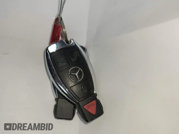 2005 Mercedes-Benz SL 500 z VIN WDBSK75F75F102486, wystawiony jako IAAI lot #42129769 z przebiegiem 61 246 mil mil oraz . Historia ofert i sprzedaży dostępna na DreamBid. Obrazek 11.