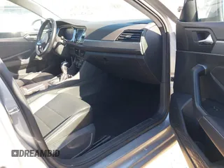 2022 Volkswagen Jetta SE with VIN 3VW7M7BU1NM019993, listed as a IAAI auction lot 42087376 with 74,596 mi miles and . Bid and sale history available at DreamBid. Image 5.