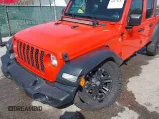2020 Jeep Gladiator Sport S z VIN 1C6HJTAG0LL149161, wystawiony jako IAAI lot #42071132 z przebiegiem 153 062 mil mil oraz . Historia ofert i sprzedaży dostępna na DreamBid. Obrazek 6.