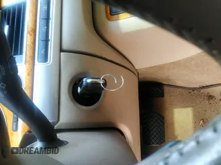 2009 Audi A8 z VIN WAULV94E29N005772, wystawiony jako IAAI lot #42266720 z przebiegiem 102 014 mil mil oraz . Historia ofert i sprzedaży dostępna na DreamBid. Obrazek 11.