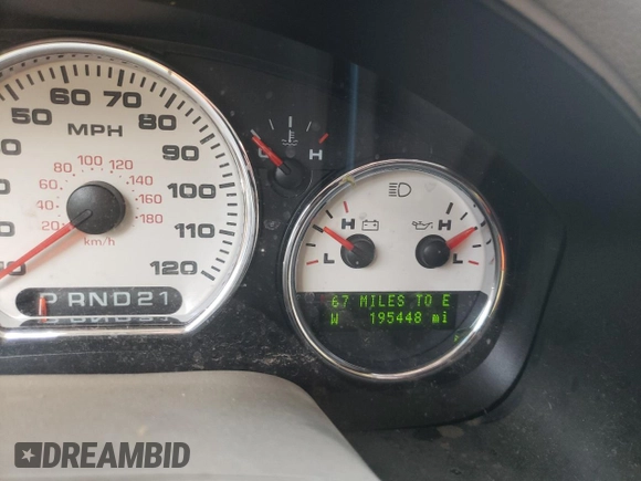 2007 Ford F-150 XLT z VIN 1FTPW14507KC93566, wystawiony jako Copart lot #39261523 z przebiegiem 195 448 mil mil oraz Szkoda całkowita • Salvage title. Historia ofert i sprzedaży dostępna na DreamBid. Obrazek 8.