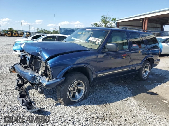2001 Chevrolet Blazer LT z VIN 1GNCS13W812221839, wystawiony jako Copart lot #57048485 z przebiegiem 119 961 mil mil oraz Szkoda całkowita • Salvage title. Historia ofert i sprzedaży dostępna na DreamBid. Obrazek 1.