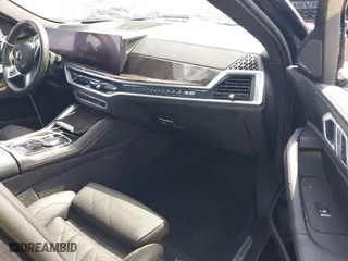 2024 BMW X6 xDrive40i with VIN 5UX33EX07R9V74903, listed as a IAAI auction lot 42063171 with 22,384 mi miles. Bid and sale history available at carsss.com. Image 5.