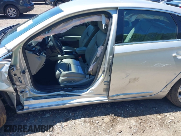 2014 Cadillac XTS Luxury z VIN 2G61M5S31E9199170, wystawiony jako IAAI lot #42150000 z przebiegiem 135 414 mil mil oraz . Historia ofert i sprzedaży dostępna na DreamBid. Obrazek 14.