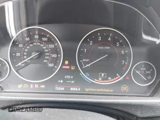 2017 BMW 3 Series 320i xDrive с VIN WBA8A3C36HK692592, выставлен на аукционе IAAI как лот 42218917 с пробегом 72 344 миль миль и . История ставок и продаж доступна на DreamBid. Изображение 7.