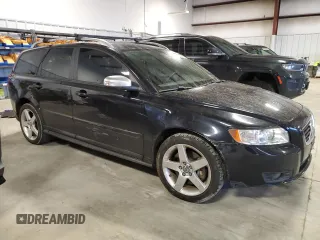 2010 Volvo V50 с VIN YV1672MJ1A2573865, выставлен на аукционе Copart как лот 88757465 с пробегом 84 432 миль миль и Списание • Salvage title. История ставок и продаж доступна на DreamBid. Изображение 4.