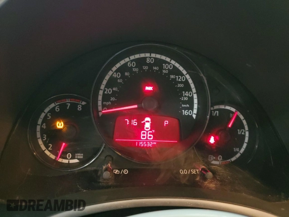2013 Volkswagen Beetle 2.5L w/Sound/Nav z VIN 3VW5P7AT7DM811619, wystawiony jako Copart lot #60331015 z przebiegiem 115 532 mil mil oraz Szkoda całkowita • Salvage title. Historia ofert i sprzedaży dostępna na DreamBid. Obrazek 9.