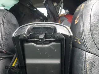 2016 Nissan Rogue SV z VIN 5N1AT2MV5GC842527, wystawiony jako Copart lot #51506105 z przebiegiem 98 047 mil mil oraz Szkoda całkowita • Salvage title. Historia ofert i sprzedaży dostępna na DreamBid. Obrazek 10.