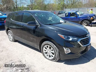 2018 Chevrolet Equinox LT z VIN 2GNAXSEVXJ6290473, wystawiony jako IAAI lot #42226414 z przebiegiem 106 523 mil mil oraz . Historia ofert i sprzedaży dostępna na DreamBid. Obrazek 1.