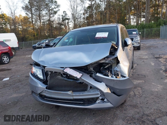 2017 Honda Odyssey SE with VIN 5FNRL5H38HB020908, listed as a IAAI auction lot 41239727 with 112,316 mi miles and . Bid and sale history available at carsss.com. Image 6.