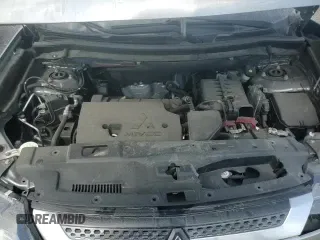 2019 Mitsubishi Outlander ES z VIN JA4AZ3A39KZ045046, wystawiony jako Copart lot #70687725 z przebiegiem 57 165 mil mil oraz Szkoda całkowita • Salvage title. Historia ofert i sprzedaży dostępna na DreamBid. Obrazek 14.