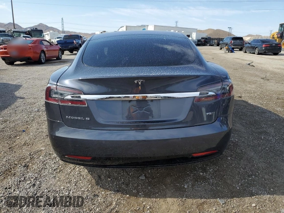 2018 Tesla Model S 75D with VIN 5YJSA1E27JF240011, listed as a Copart auction lot 62922164 with 92,147 mi miles and Salvage title. Bid and sale history available at DreamBid. Image 6.