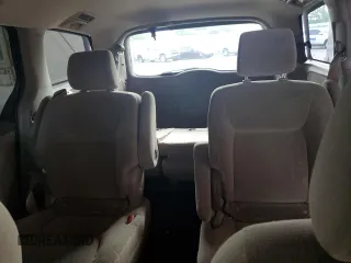 2005 Toyota Sienna CE z VIN 5TDZA23C85S377136, wystawiony jako Copart lot #58748565 z przebiegiem 215 919 mil mil oraz Czysty tytuł • Clean title. Historia ofert i sprzedaży dostępna na DreamBid. Obrazek 10.