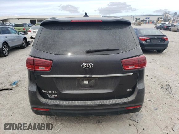 2019 Kia Sedona EX with VIN KNDMB5C15K6556821, listed as a Copart auction lot 46786935 with 101,467 mi miles and Salvage Title. Bid and sale history available at carsss.com. Image 6.