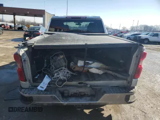 2020 Chevrolet Silverado 1500 LT with VIN 3GCUYDED1LG421190, listed as a Copart auction lot 46232835 with 145,558 mi miles and Salvage Title. Bid and sale history available at DreamBid. Image 6.