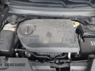 2014 Jeep Cherokee Limited with VIN 1C4PJMDS4EW182532, listed as a IAAI auction lot 42368726 with 124,060 mi miles and . Bid and sale history available at DreamBid. Image 10.