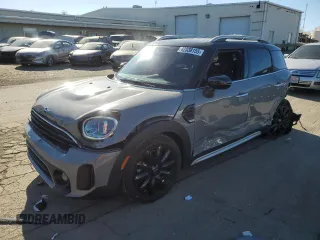 2021 MINI Countryman Oxford Edition with VIN WMZ23BR04M3M78361, listed as a Copart auction lot 42338155 with 11,235 mi miles and Salvage Title. Bid and sale history available at carsss.com. Image 1.