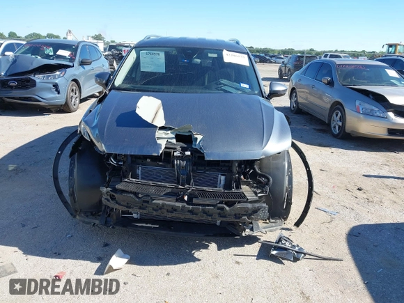 2024 Volkswagen Tiguan SE with VIN 3VV3B7AX9RM001526, listed as a IAAI auction lot 42216575 with 8,548 mi miles and . Bid and sale history available at DreamBid. Image 12.