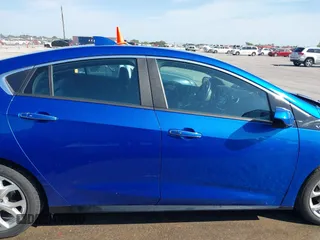 2017 Chevrolet Volt Premier with VIN 1G1RB6S54HU104145, listed as a IAAI auction lot 42035471 with 102,728 mi miles. Bid and sale history available at carsss.com. Image 13.