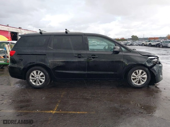 2017 Kia Sedona LX with VIN KNDMB5C10H6251946, listed as a IAAI auction lot 40870988 with NaN miles. Bid and sale history available at carsss.com. Image 13.
