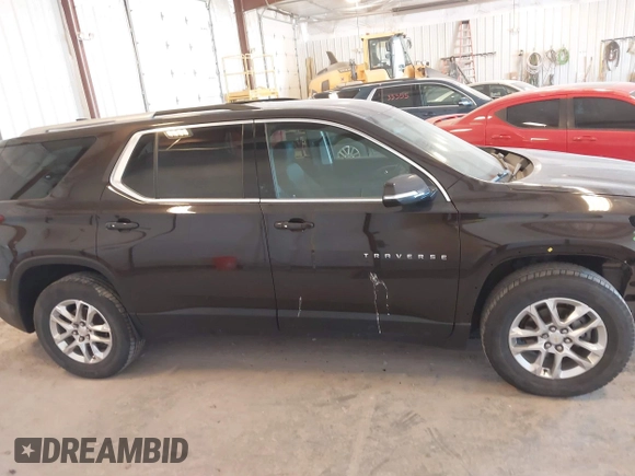 2018 Chevrolet Traverse LT Cloth with VIN 1GNERGKW1JJ260402, listed as a IAAI auction lot 42039202 with 150,831 mi miles. Bid and sale history available at carsss.com. Image 13.