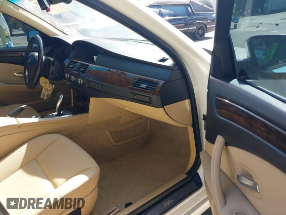 2008 BMW 5 Series 528i with VIN WBANU535X8CT06385, listed as a IAAI auction lot 42531603 with 90,002 mi miles and . Bid and sale history available at DreamBid. Image 5.