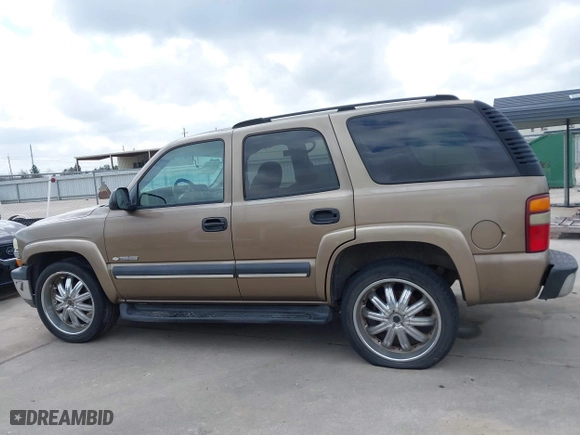 2003 Chevrolet Tahoe LS with VIN 1GNEC13V33J338251, listed as a IAAI auction lot 41634451 with 265,779 mi miles. Bid and sale history available at carsss.com. Image 15.