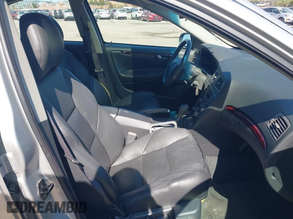 2003 Volvo S60 with VIN YV1RH59H632284355, listed as a IAAI auction lot 42033874 with 179,000 mi miles. Bid and sale history available at carsss.com. Image 5.