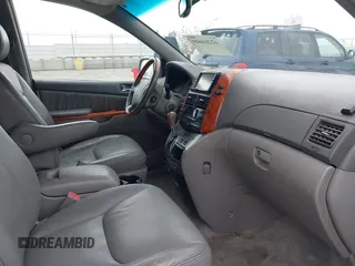 2006 Toyota Sienna XLE with VIN 5TDZA22C86S449617, listed as a IAAI auction lot 42204609 with 189,879 mi miles. Bid and sale history available at carsss.com. Image 5.