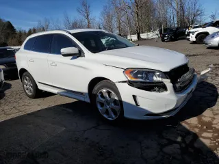 2016 Volvo XC60 T5 Platinum with VIN YV4612RM2G2848286, listed as a Copart auction lot 44978165 with 135,167 mi miles and Salvage Title. Bid and sale history available at carsss.com. Image 4.