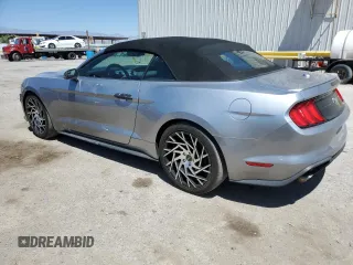 2020 Ford Mustang EcoBoost z VIN 1FATP8UH0L5101303, wystawiony jako Copart lot #53581315 z przebiegiem 59 273 mil mil oraz Szkody całkowita. Historia ofert i sprzedaży dostępna na DreamBid. Obrazek 2.