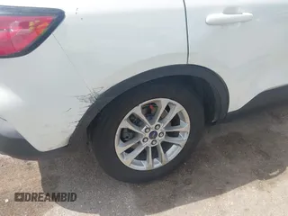 2021 Ford Escape SE с VIN 1FMCU0G6XMUA26997, выставлен на аукционе IAAI как лот 42163518 с пробегом 107 714 миль миль и . История ставок и продаж доступна на DreamBid. Изображение 6.