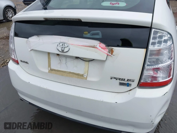 2008 Toyota Prius with VIN JTDKB20U983431304, listed as a IAAI auction lot 42011832 with Not Provided miles. Bid and sale history available at carsss.com. Image 6.