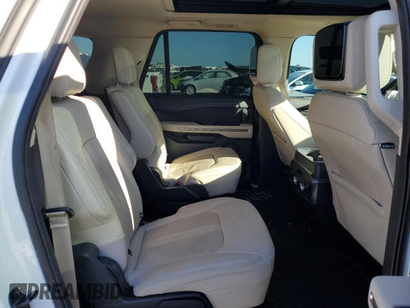 2023 Ford Expedition Max Platinum z VIN 1FMJK1M86PEA10044, wystawiony jako Copart lot #73521304 z przebiegiem 46 467 mil mil oraz Szkoda całkowita • Salvage title. Historia ofert i sprzedaży dostępna na DreamBid. Obrazek 11.