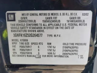 2002 Chevrolet Suburban Z71 with VIN 3GNFK16Z52G264577, listed as a IAAI auction lot 41581984 with 321,321 mi miles. Bid and sale history available at carsss.com. Image 9.