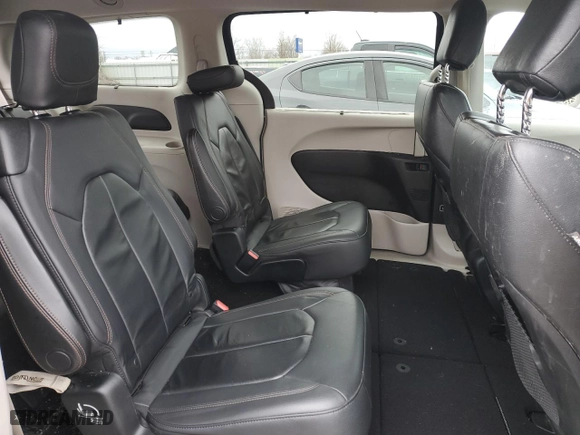 2017 Chrysler Pacifica Touring-L with VIN 2C4RC1BG3HR788191, listed as a Copart auction lot 48033905 with 96,084 mi miles and Salvage Title. Bid and sale history available at carsss.com. Image 11.