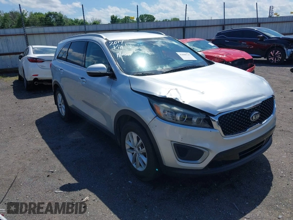 2017 Kia Sorento LX with VIN 5XYPG4A37HG243532, listed as a IAAI auction lot 42088741 with 171,350 mi miles. Bid and sale history available at carsss.com. Image 1.