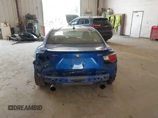 2013 Subaru BRZ Limited с VIN JF1ZCAC14D1605993, выставлен на аукционе IAAI как лот 42411581 с пробегом 123 911 миль миль и . История ставок и продаж доступна на DreamBid. Изображение 6.