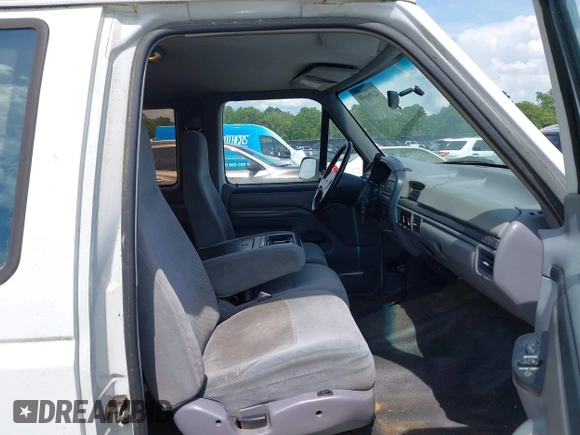 1997 Ford F-250 с VIN 1FTHX26H4VEA03307, выставлен на аукционе IAAI как лот 42491659 с пробегом 177 624 миль миль и . История ставок и продаж доступна на DreamBid. Изображение 5.