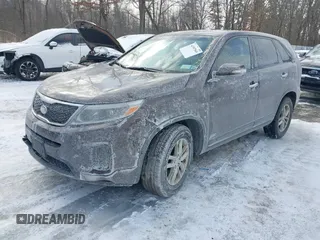 2014 Kia Sorento LX with VIN 5XYKTCA63EG540626, listed as a IAAI auction lot 41597949 with 126,683 mi miles and . Bid and sale history available at carsss.com. Image 17.