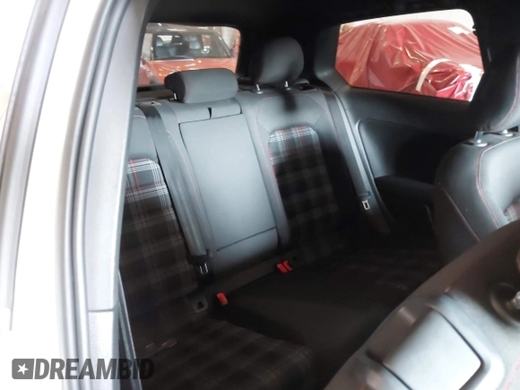 2015 Volkswagen GTI S с VIN 3VWYT7AU8FM067954, выставлен на аукционе IAAI как лот 41957265 с пробегом 107 116 миль миль и . История ставок и продаж доступна на DreamBid. Изображение 8.
