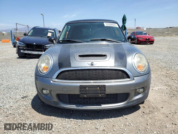 2010 MINI Hardtop S with VIN WMWMF7C53ATZ34487, listed as a Copart auction lot 55308605 with 128,759 mi miles and Clean title. Bid and sale history available at DreamBid. Image 5.