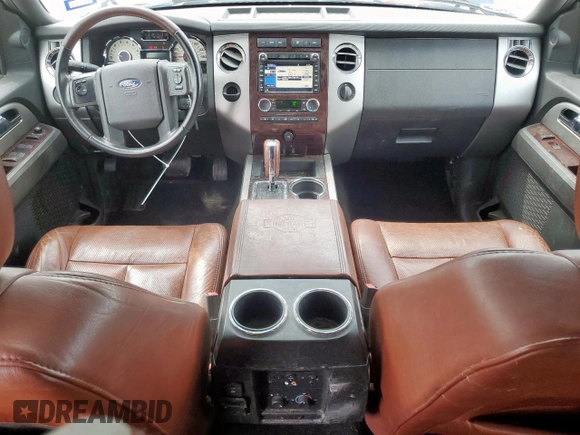 2013 Ford Expedition XLT with VIN 1FMJU1H5XDEF08088, listed as a Copart auction lot 62308255 with 123,203 mi miles and Salvage title. Bid and sale history available at DreamBid. Image 8.