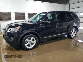2017 Ford Explorer XLT z VIN 1FM5K8D82HGA87784, wystawiony jako Copart lot #64464085 z przebiegiem 148 862 mil mil oraz Szkoda całkowita • Salvage title. Historia ofert i sprzedaży dostępna na DreamBid. Obrazek 1.