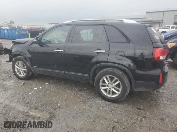 2015 Kia Sorento LX z VIN 5XYKTCA64FG636749, wystawiony jako Copart lot #54692105 z przebiegiem 141 739 mil mil oraz Szkoda całkowita • Salvage title. Historia ofert i sprzedaży dostępna na DreamBid. Obrazek 2.